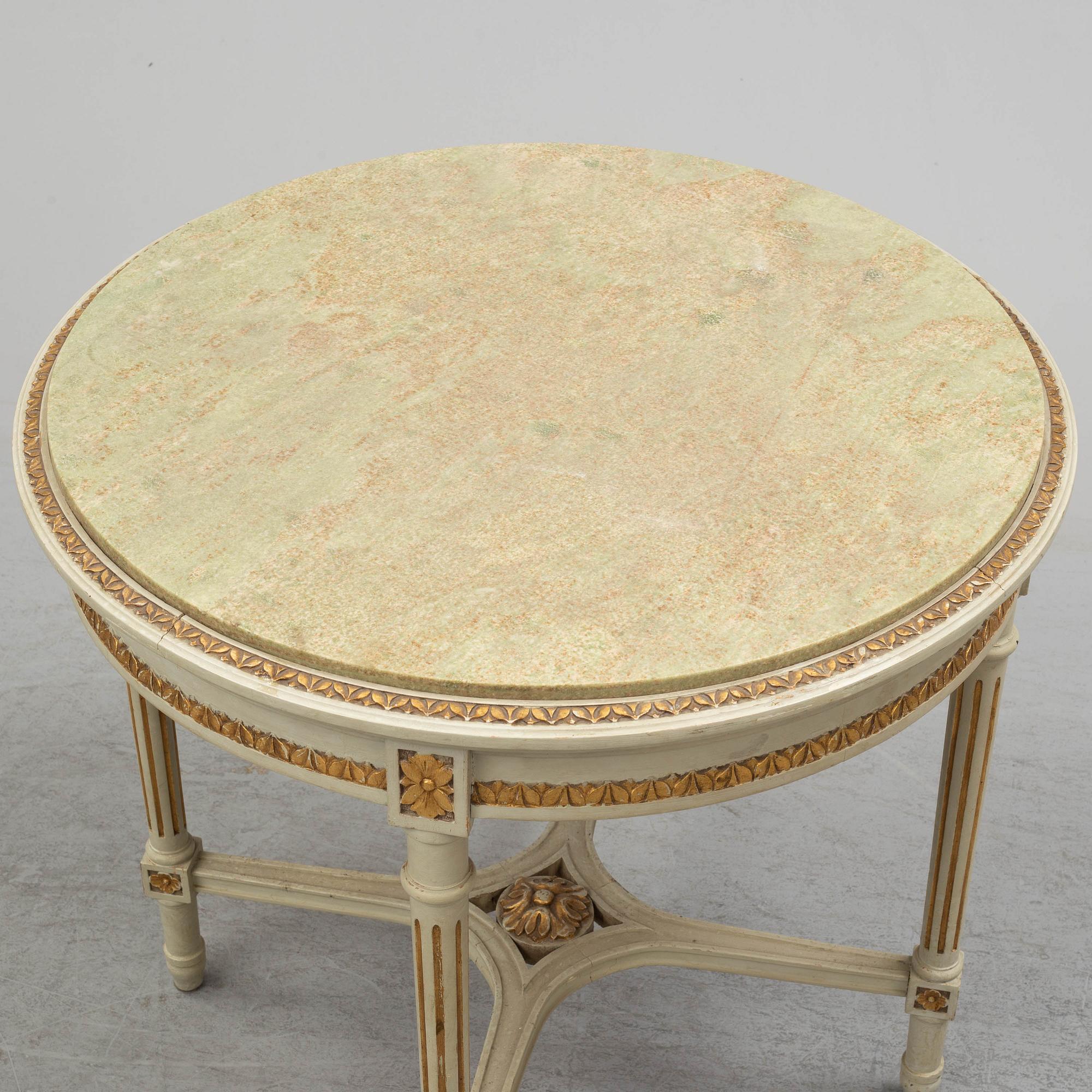 A sofa, four chairs and a table, gustavian style, early 20th century.