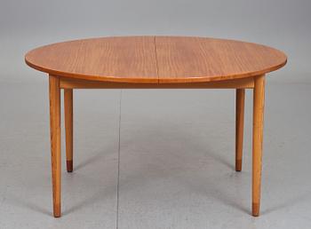 MATBORD. Märkt Svensk Fur, 1900-talets andra hälft.