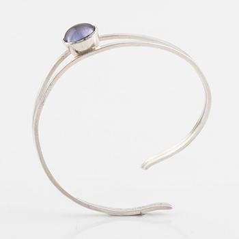 Martin Öhman, silver bangle.