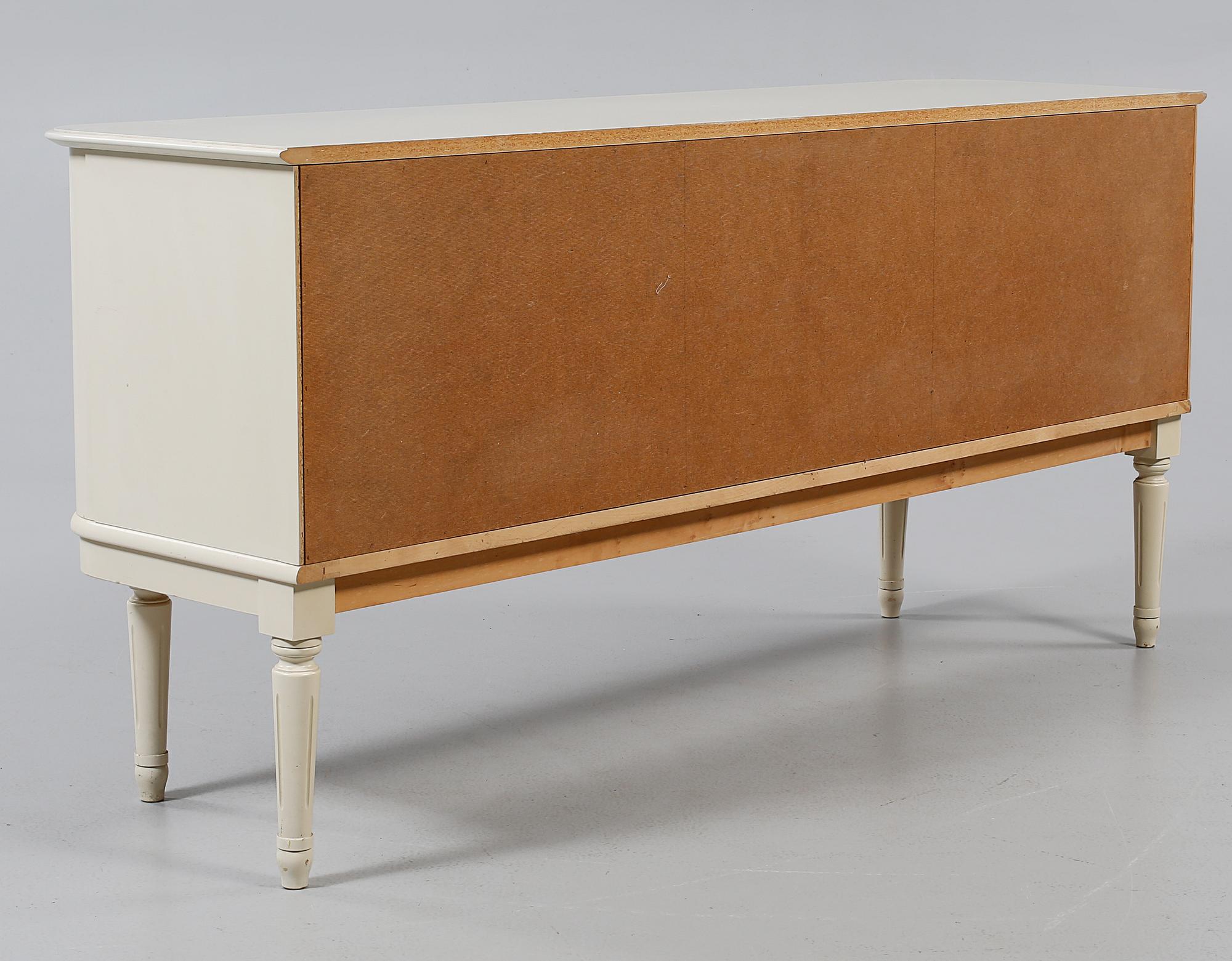 SIDEBOARD, gustaviansk stil, 1900-talets andra hälft.