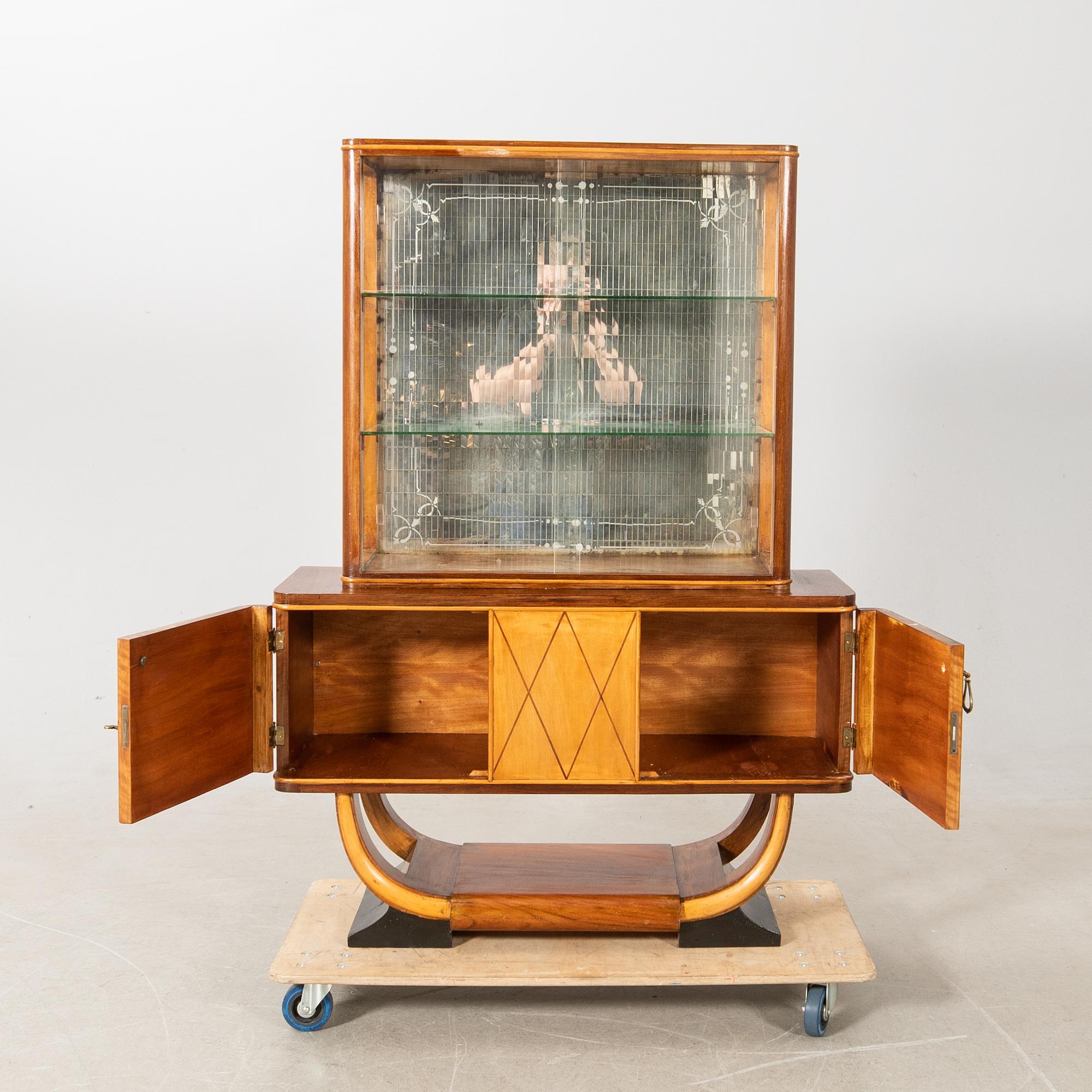 Display cabinet, Art Deco, first half of the 20th century.