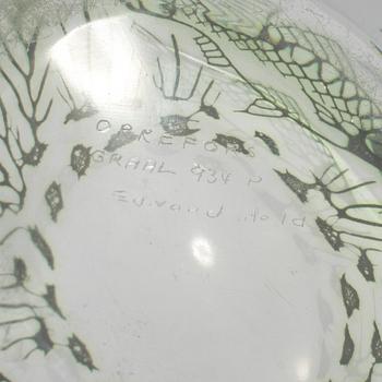 SKÅL, glas, fiskgraal, Edward Hald, Orrefors, signerad och numrerad, 1900-talets mitt.