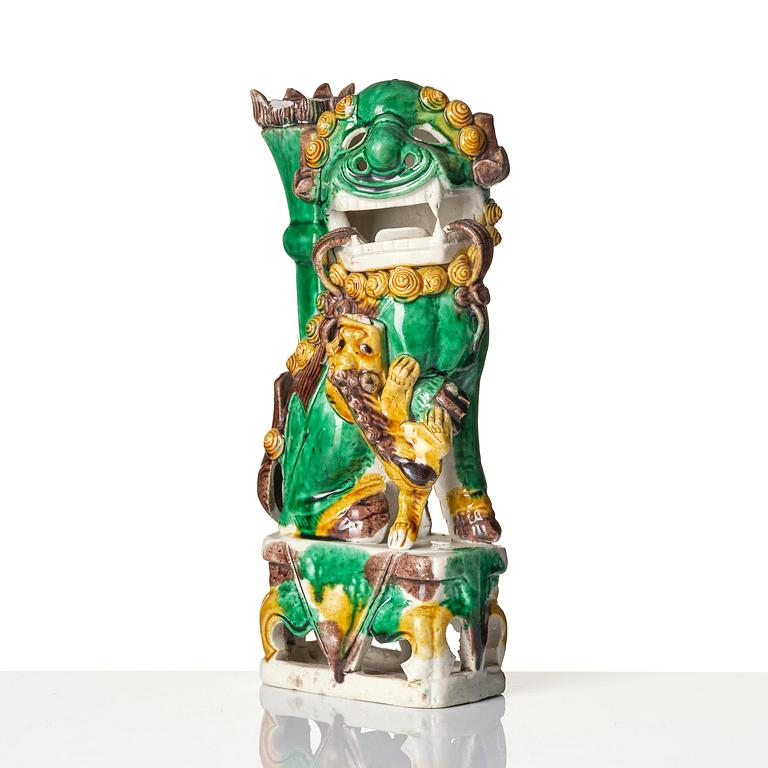 A group of sancai-glazed scholar's objects, Qing dynasty, Kangxi (1662-1722).