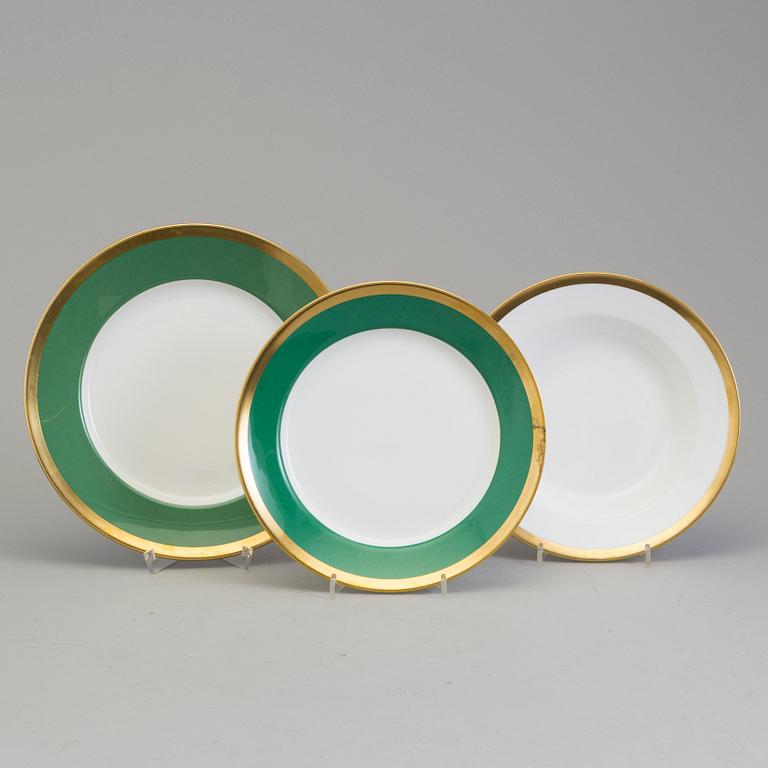 KARIN BJÖRQUIST, a 42 pcs Nobel porcelain dinner service.