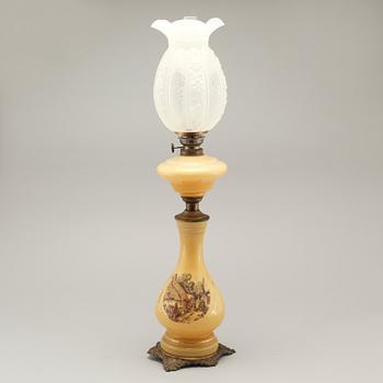 A table paraffin lamp, around the year 1900.