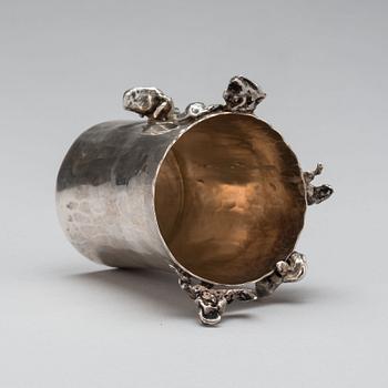 BÄGARE, sterlingsilver, Owe Johansson, Stockholm 1968. Vikt c:a 135 g.