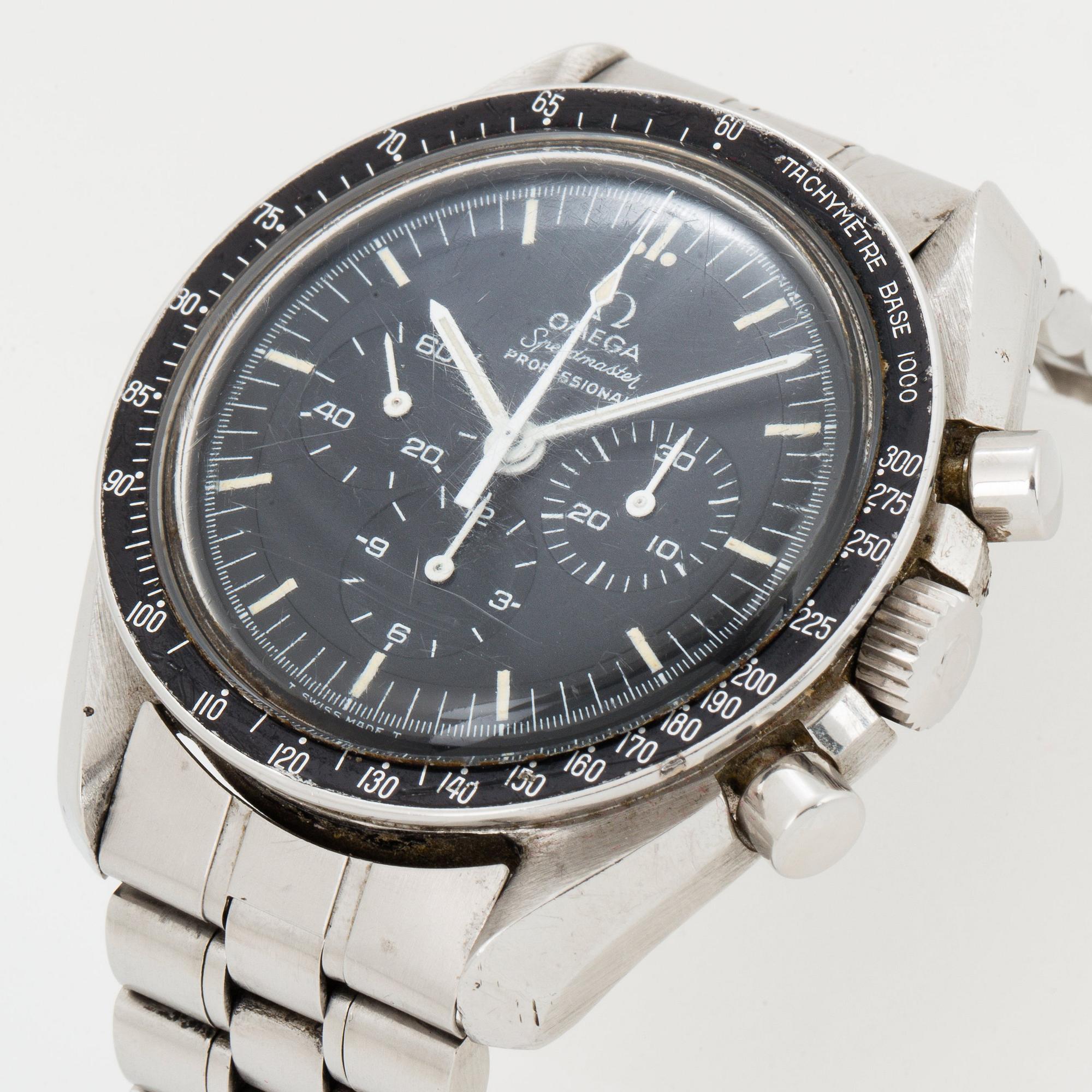 OMEGA Speedmaster chronograph Straight Writing
