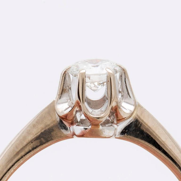 Ring 18K whitegold, 1 brilliant-cut diamond approx 0,35 ct, size 54, total weight 3,8 g.