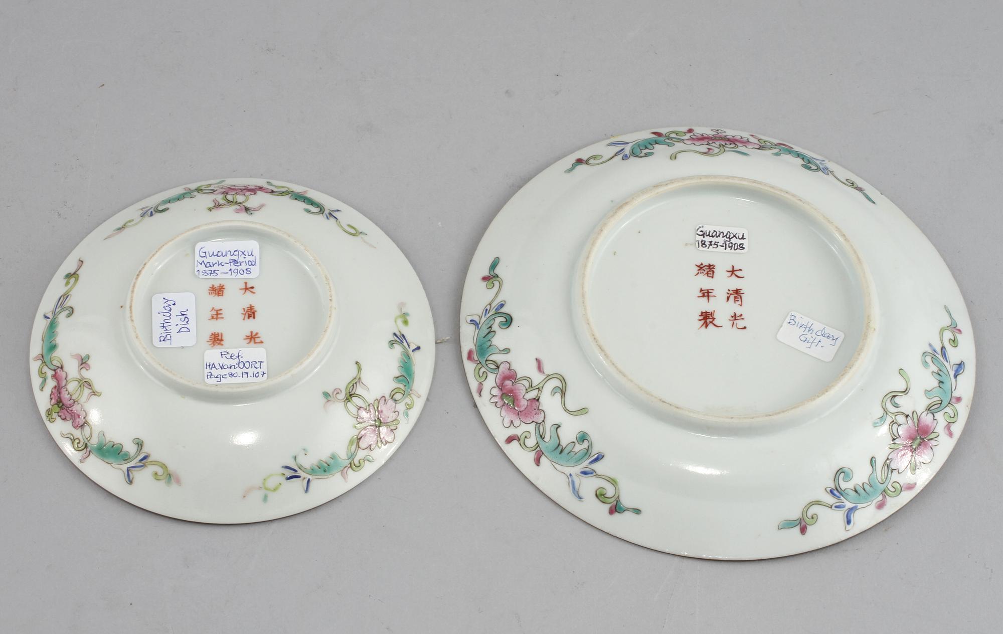 FAT, 2 st, porslin, Kina, 1900-tal, märkta med Guangxu sex karaktärers märke.