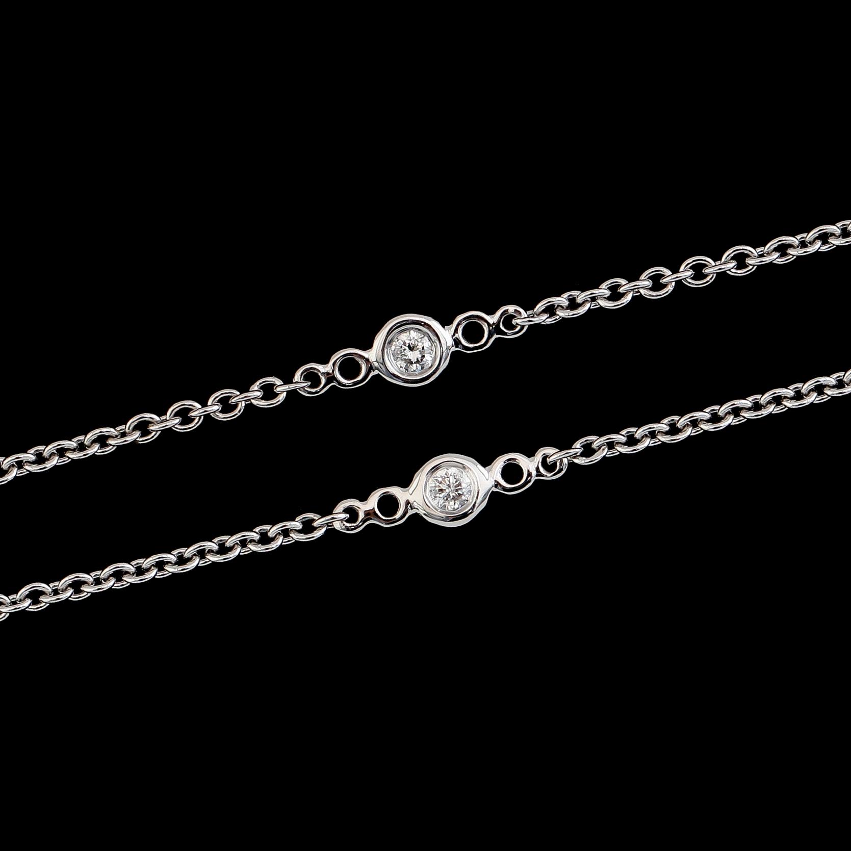 COLLIER, 18K vitguld, briljantslipade diamanter tot 0.61 ct. Vikt ca 5 g.