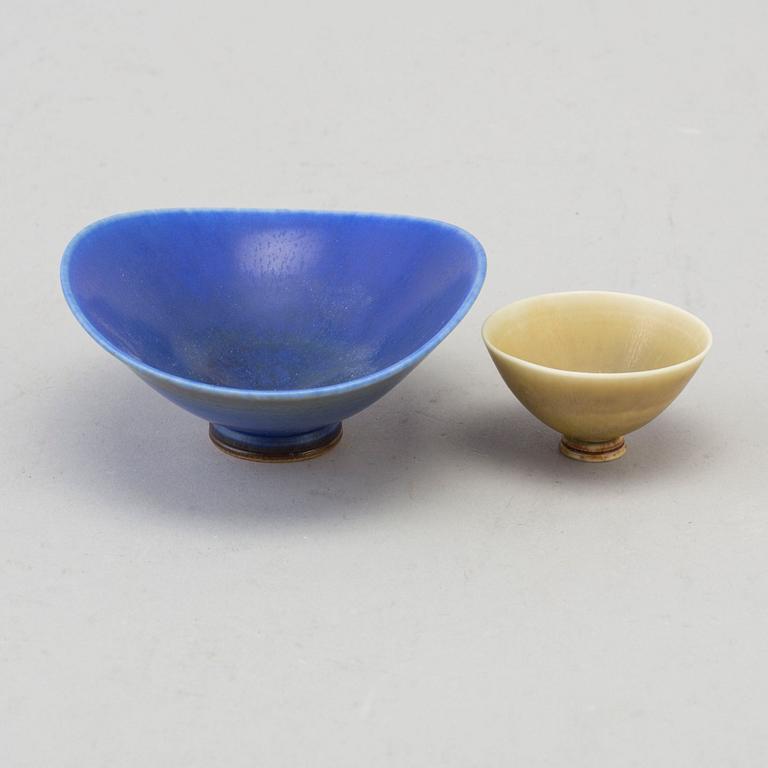 BERNDT FRIBERG, a set of five miniature stoneware vases and two bowls, Gustavsberg studio, Sweden  1961-75.