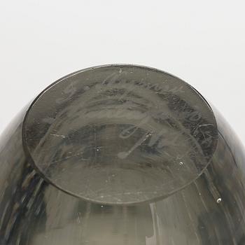 Gunnel Nyman, maljakko, malli "GN 25", signeerattu G. Nyman Nuutajärvi Notsjö.