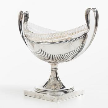 C.G. Hallberg, A Swedish silver sugar bowl with glass insert, mark of CG Hallberg, Stockholm 1896.