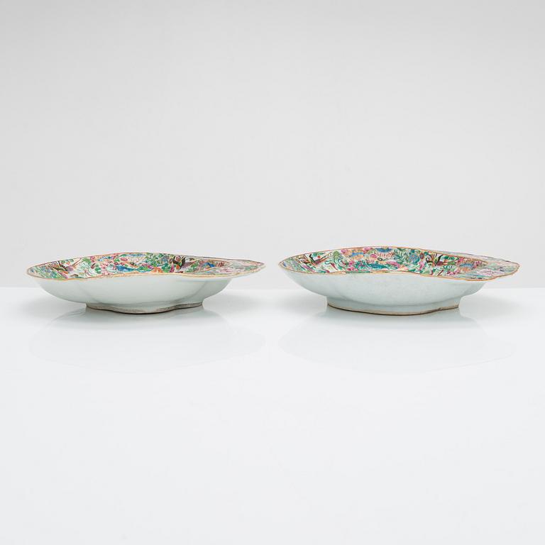 Two Chinese leaf shape porcelain dishes from Kanton, 19th Century.