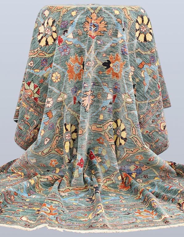 A carpet, Ziegler Design, c. 314 x 243 cm.
