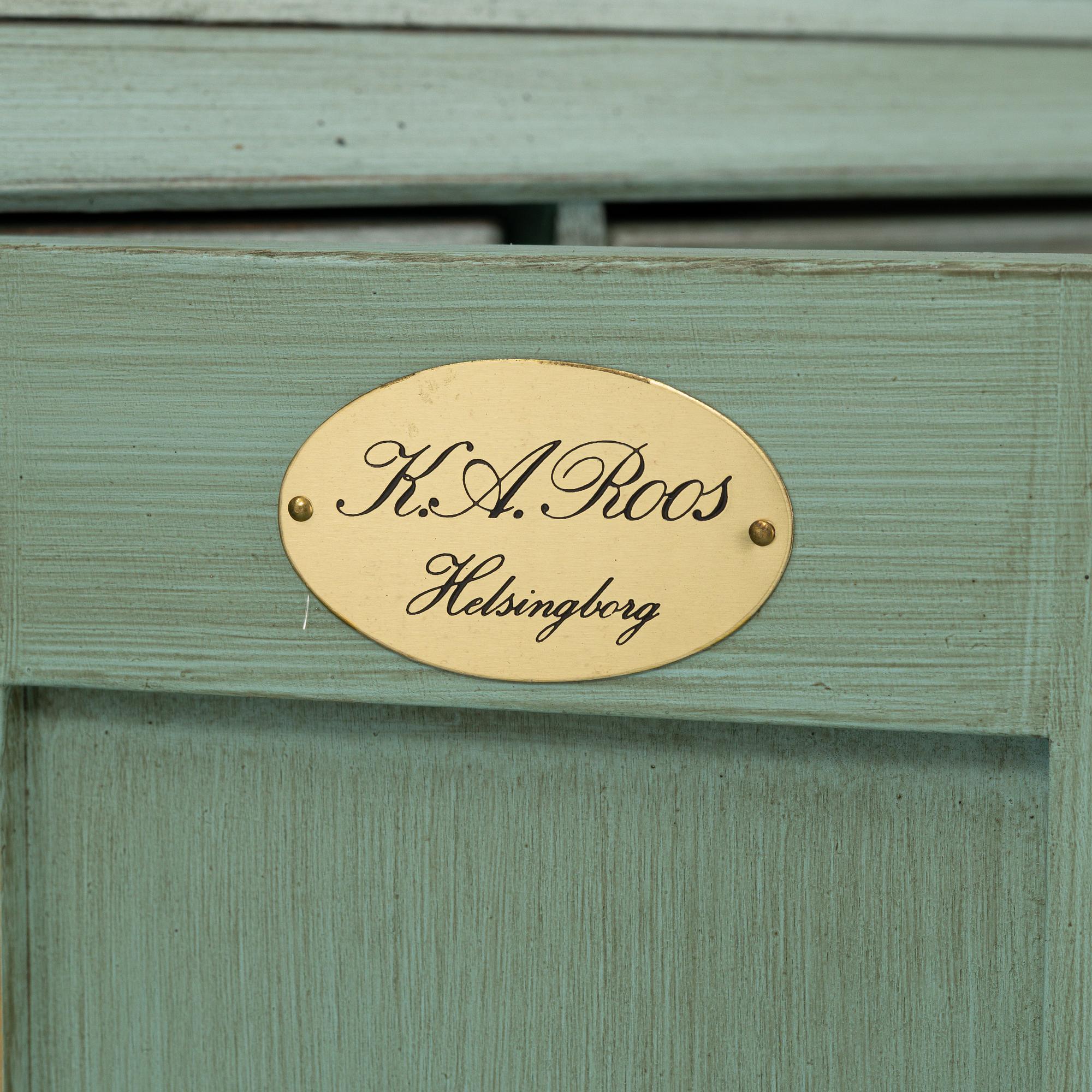 Skrivskåp, rokokostil, modern tillverkning.