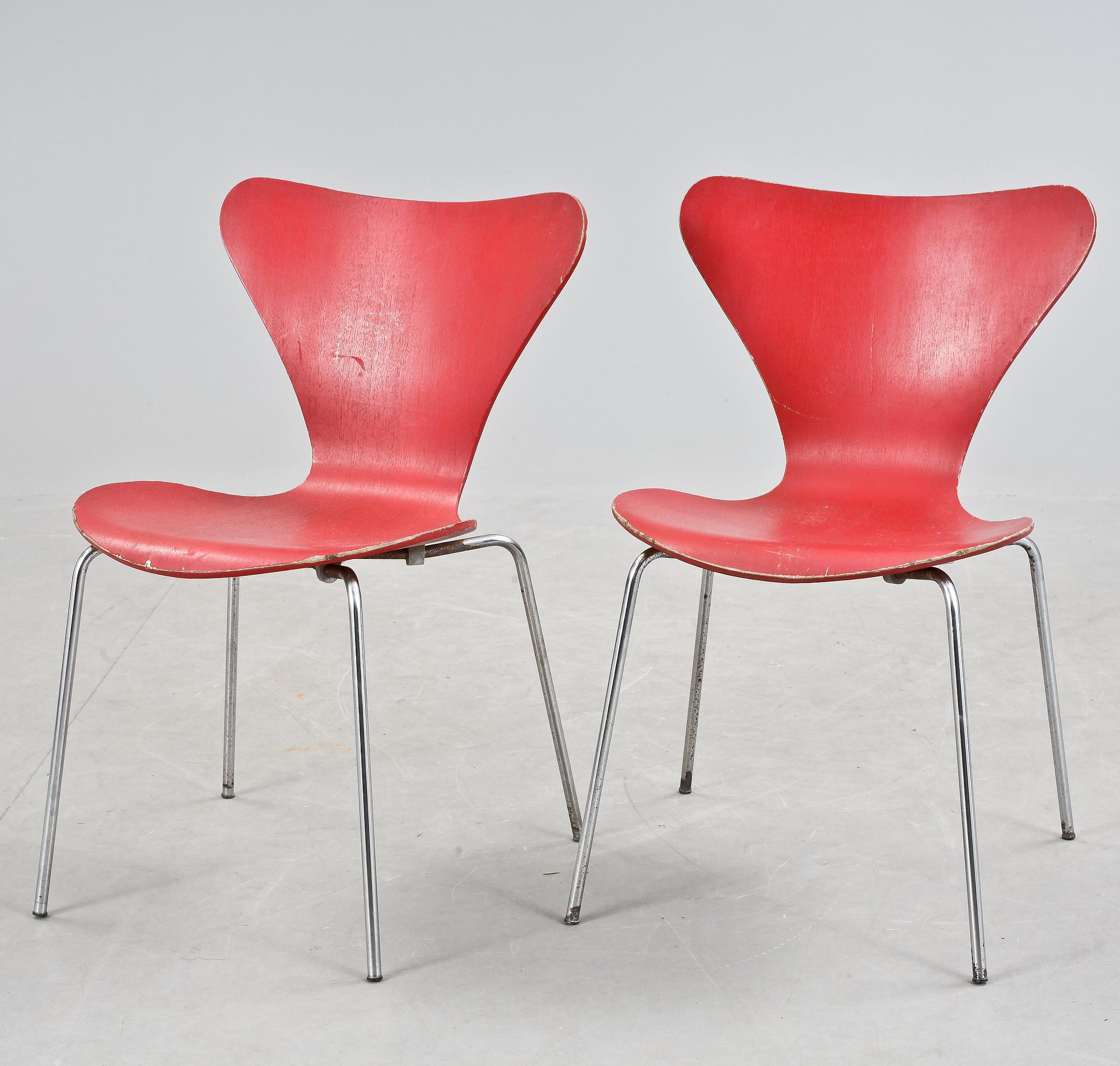 STOLAR, ett par, "Sjuan", Arne Jacobsen, Fritz Hansen, 1968.
