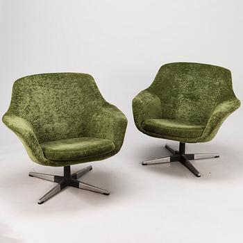OLLI MANNERMAA, A PAIR OF ARMCHAIRS, "Vista", manufacturer Martela, 1970s.