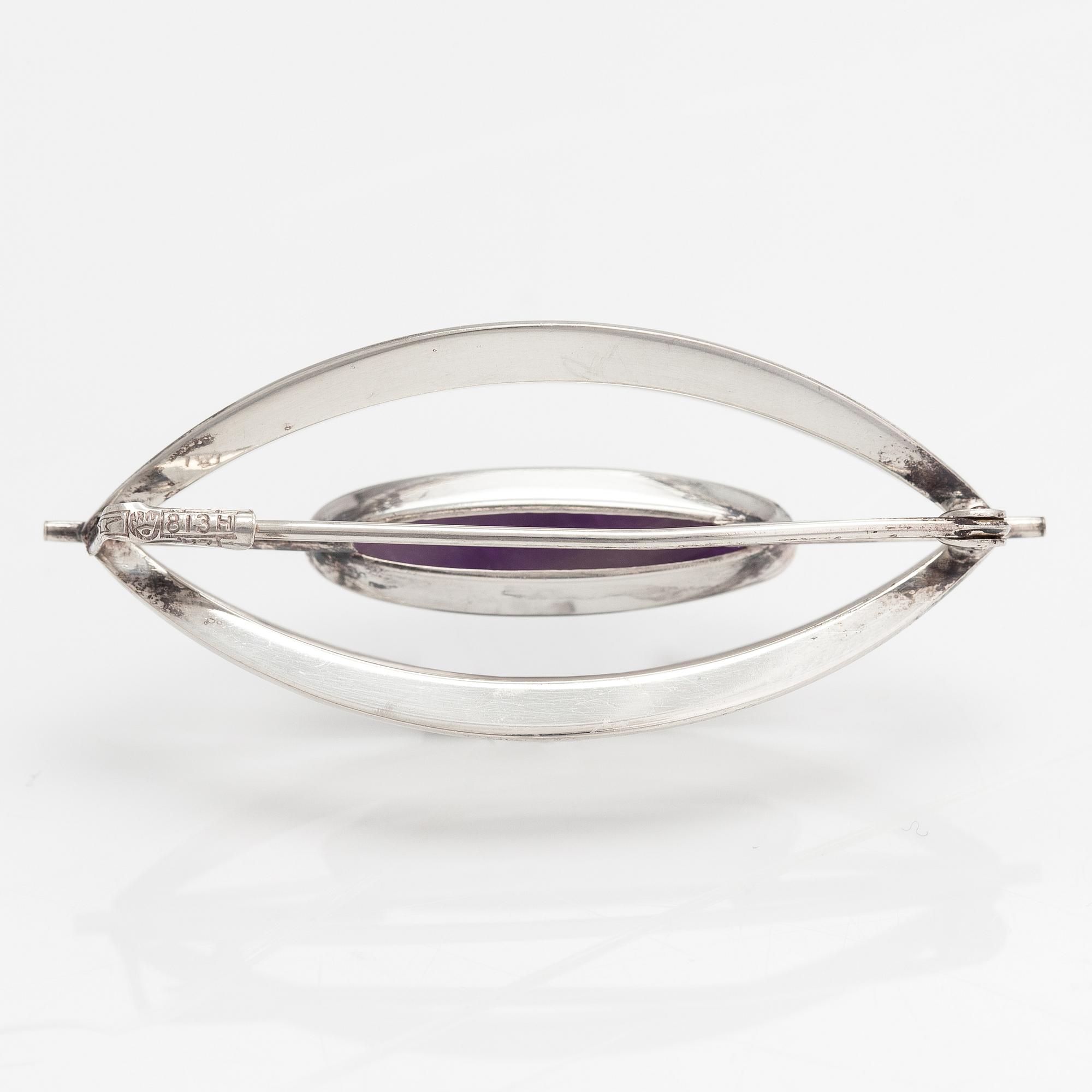 Elis Kauppi, A silver brooch/pendant with an amethyst. Kupittaan kulta, Turku 1961.