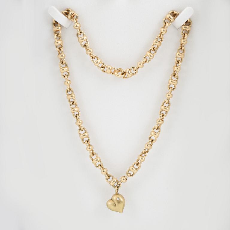 Jarl Sandin, collier, hjärtformat hänge med briljantslipad diamant ca 0.02 ct, Göteborg, 2006.