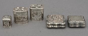 DOSOR, 5 st, silver, utländska stmpl, 1800/1900-tal. Vikt 140 g.