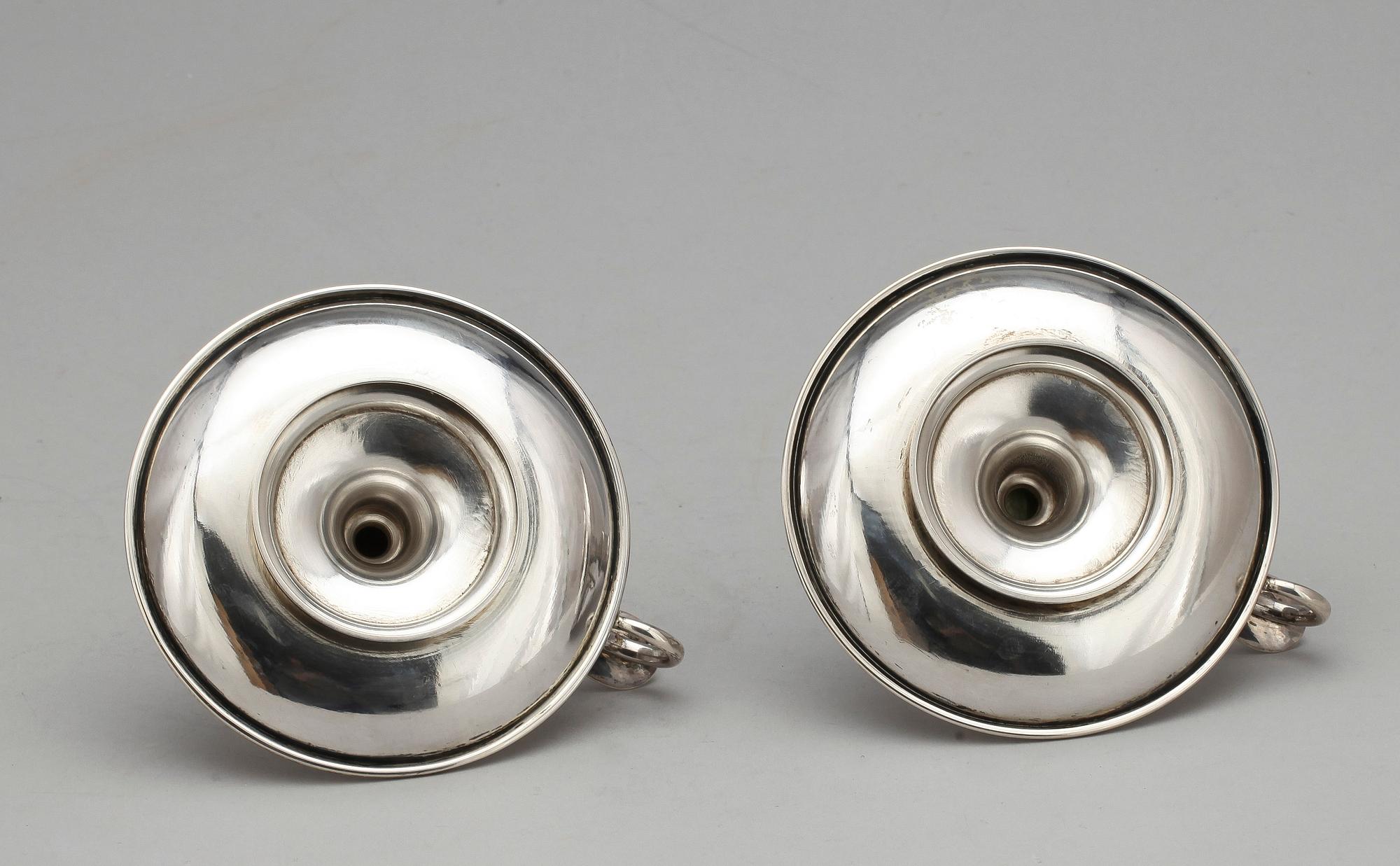 LJUSSTAKAR, ett par, silver, Jacob Engelberth Torsk (Sigrid Torsk), Stockholm, 1898, tot vikt ca 370 g.