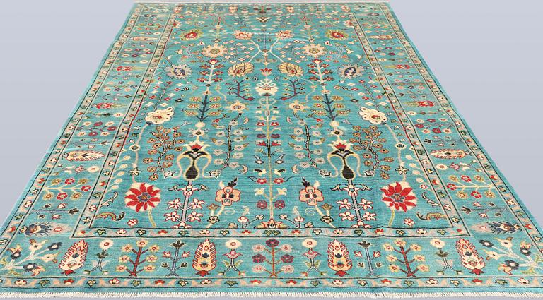 A carpet, Ziegler design, approx. 311 x 200 cm.
