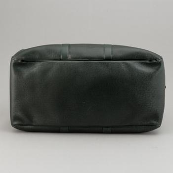 LOUIS VUITTON, 'Taïga Kendall PM'.