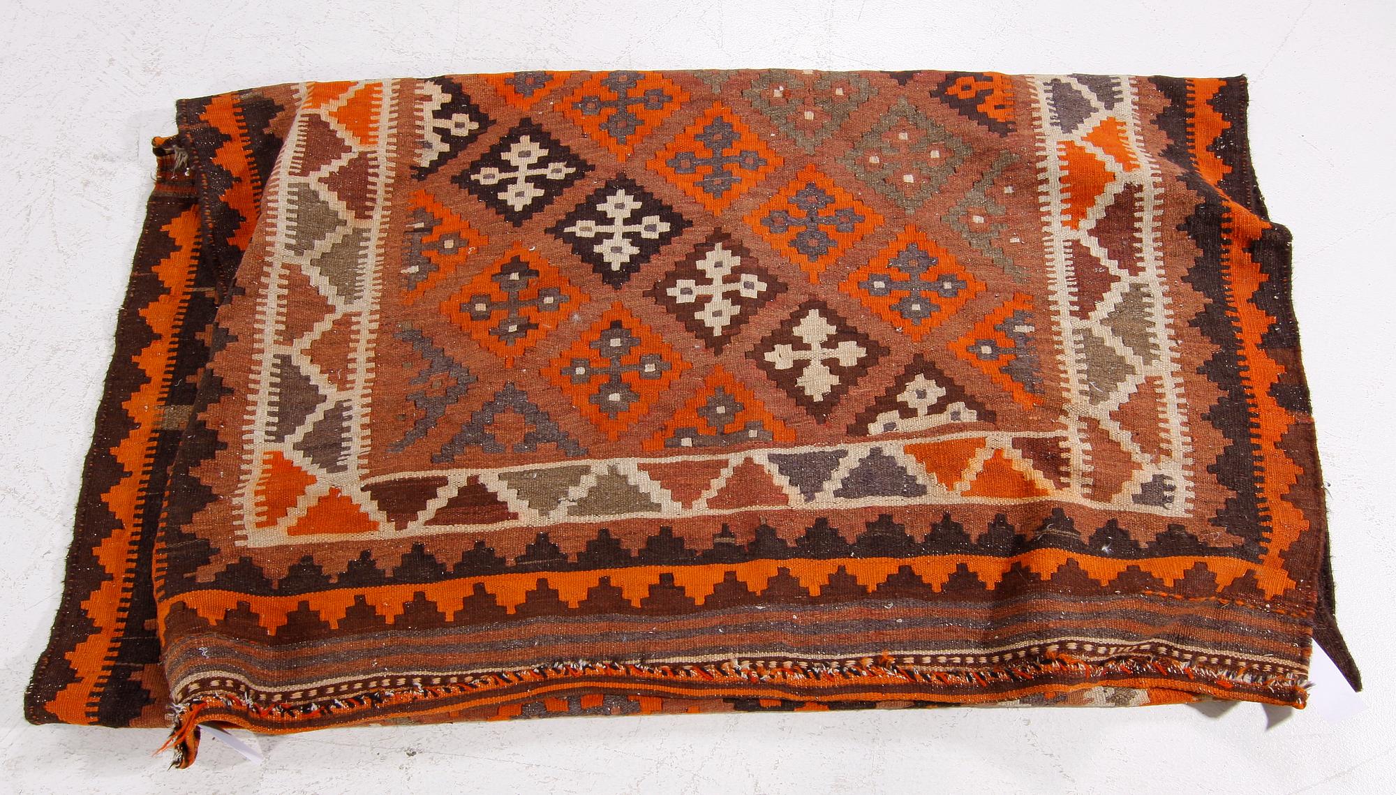 MATTA. Kelim. Ca 260 x 140.