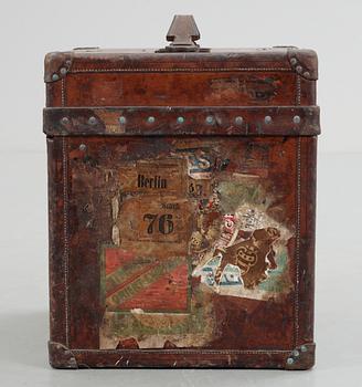 LOUIS VUITTON, koffert, 1900-talets första hälft.