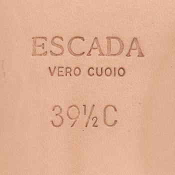 ESCADA, ett par slip-in.