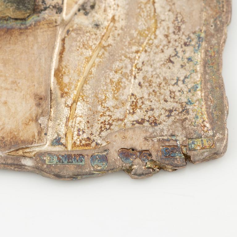 Lars Arby, tre hängen, sterlingsilver och emalj, Göteborg 1972, 1974 och 1980.