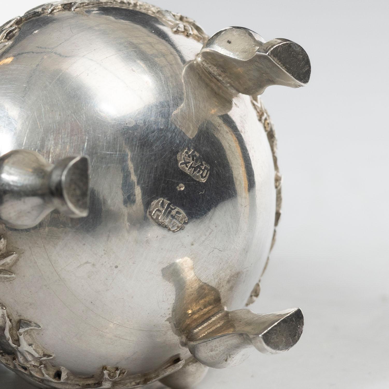 Saltkar ett par, silver, Kina, 1900-tal.