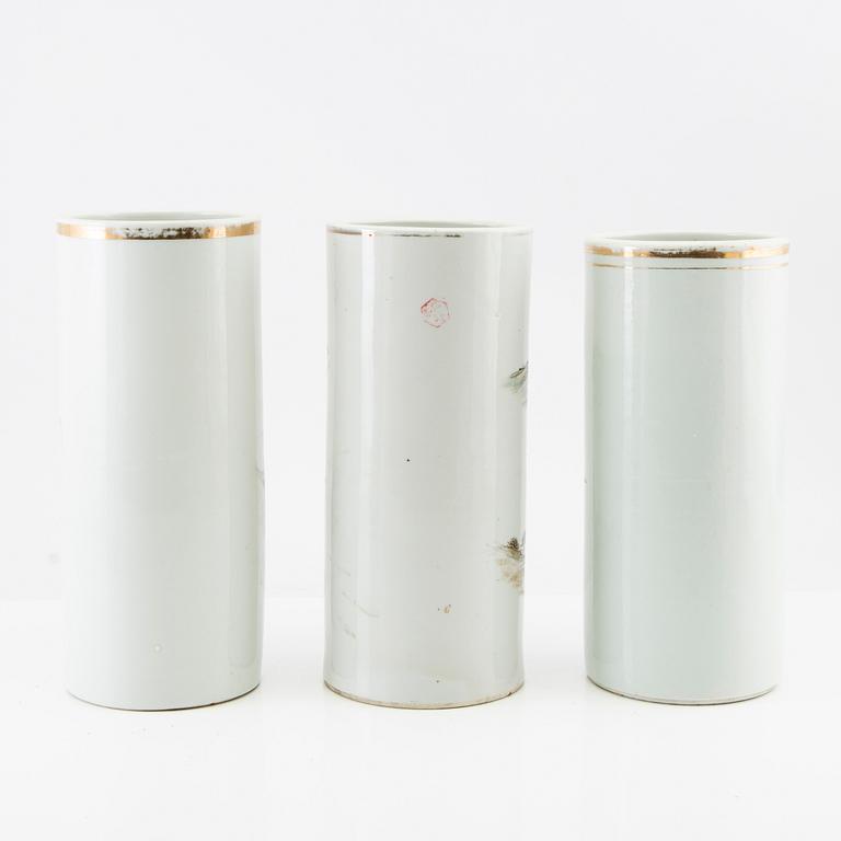 A set of three Chinese vases, 20th century.