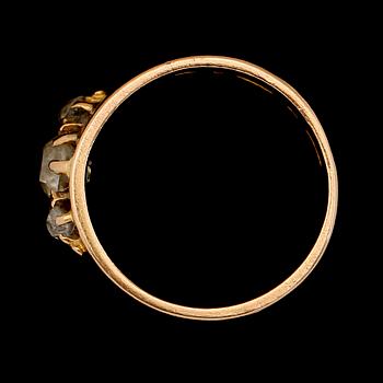 RING, 18K guld, diamanter, Stockholm ca 1882. Vikt ca 8 g.