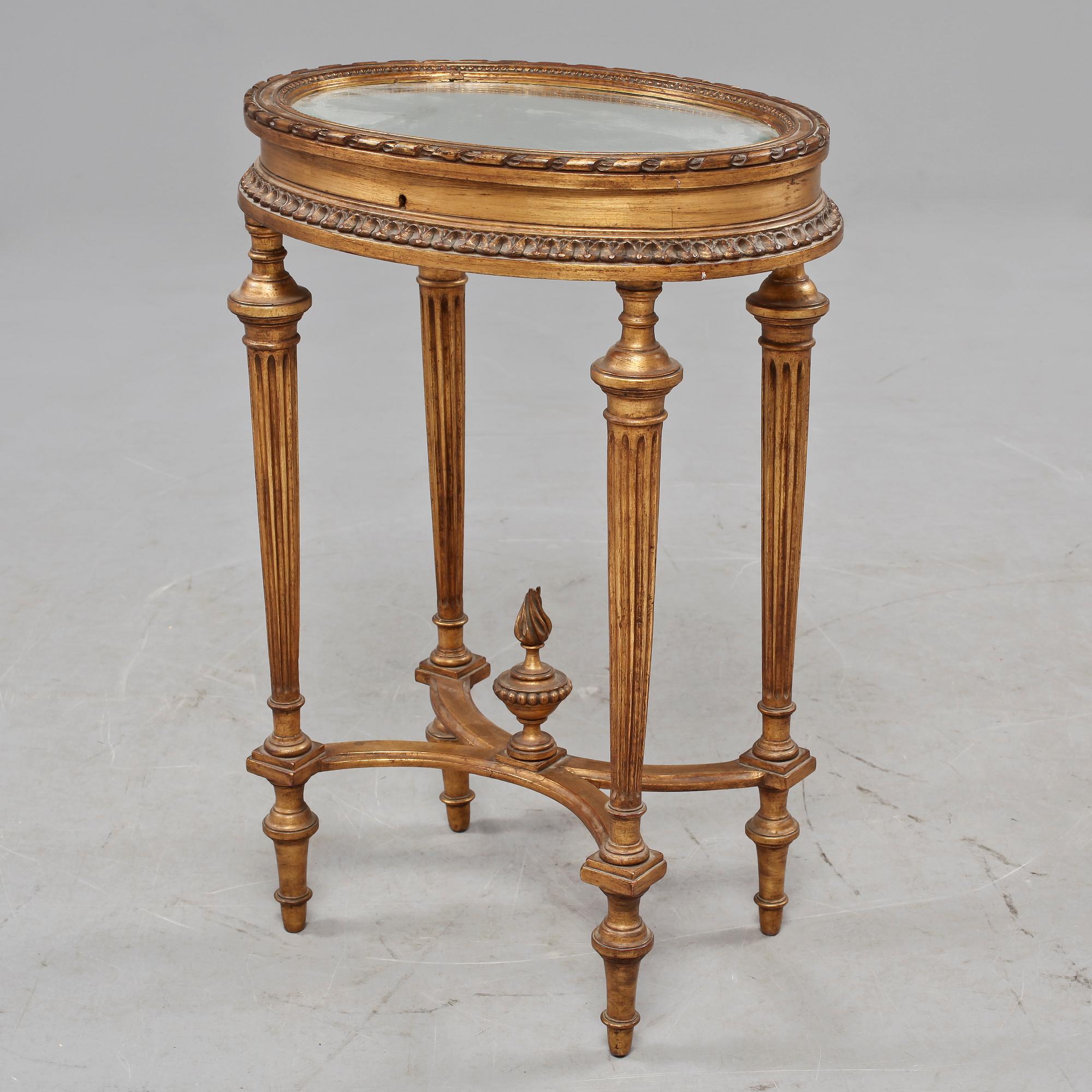 MONTERBORD, gustaviansk stil, 1800-tal.
