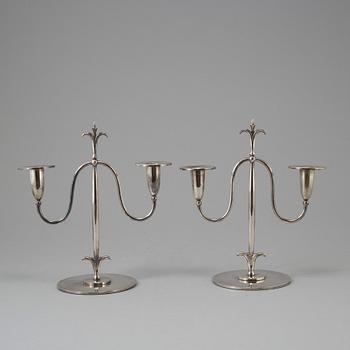 ELIS BERGH, kandelabrar, ett par, nysilver, Swedish grace, CG Hallberg, Stockholm, 1920-tal.