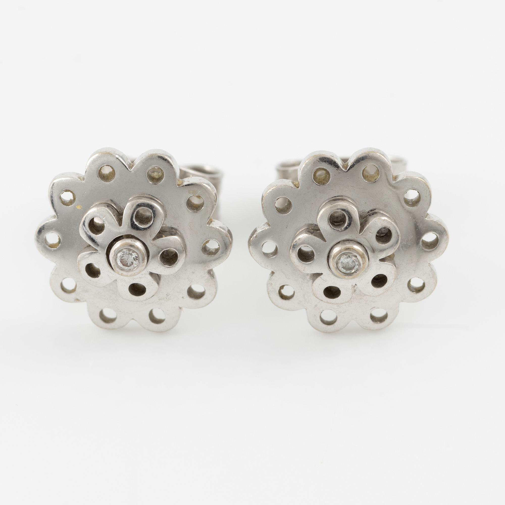 Charlotte Lynggaard, Ole Lynggaard, a pair of earrings, 18K white gold with small brilliant-cut diamonds.