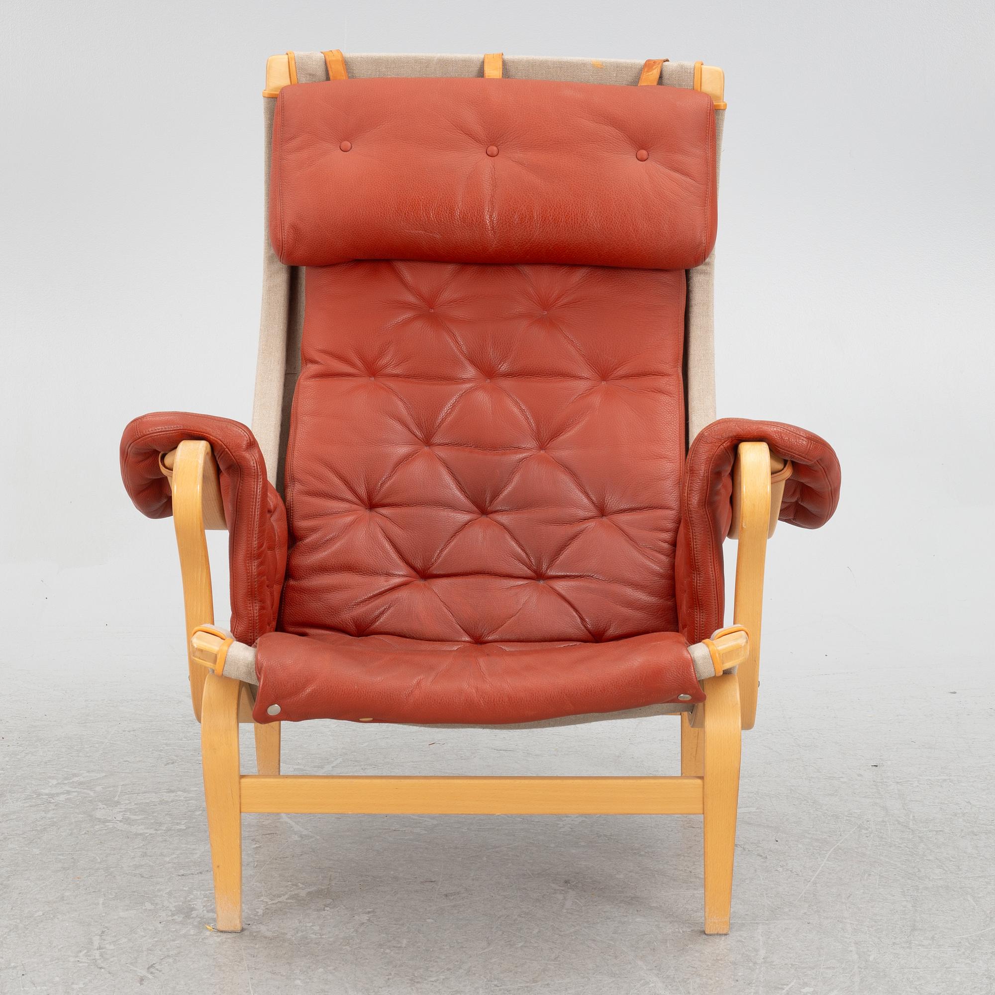 Bruno Mathsson, fåtölj med fotpall, "Pernilla", Dux.