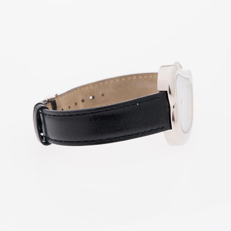 ARMBANDSUR, Yves Saint Laurent.