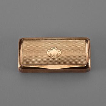 825. A 19th century gold snuff-box, unmarked.