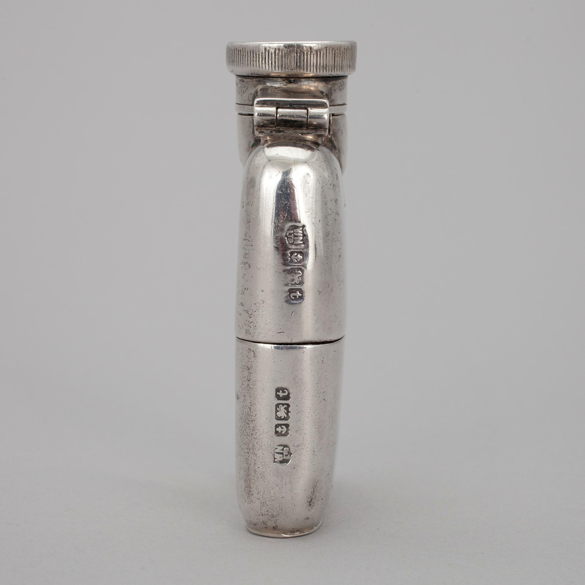 FICKPLUNTA, sterling silver, Birmingham 1918-19, WN Ltd. Vikt  93,4 g.