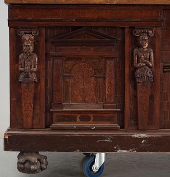 CASSONE, renässans/renässans-stil, delvis 1600-tal.