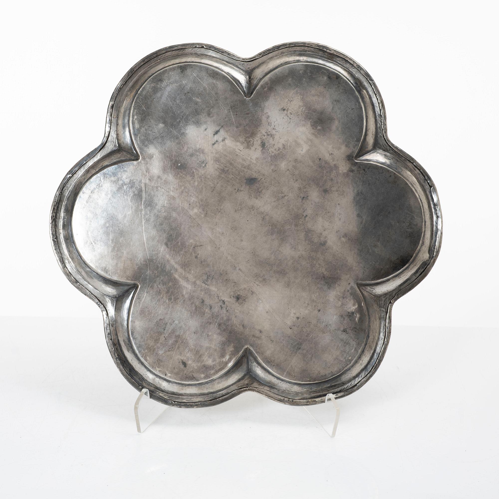 Tray and sugar bowl, silver, Iraq, first half of the 20th century.