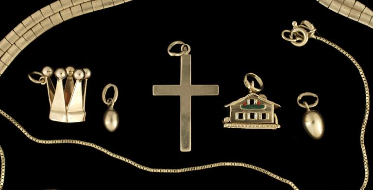 PARTI GULDSMYCKEN, mest 18K, 1900-tal. Vikt ca 53 gram.