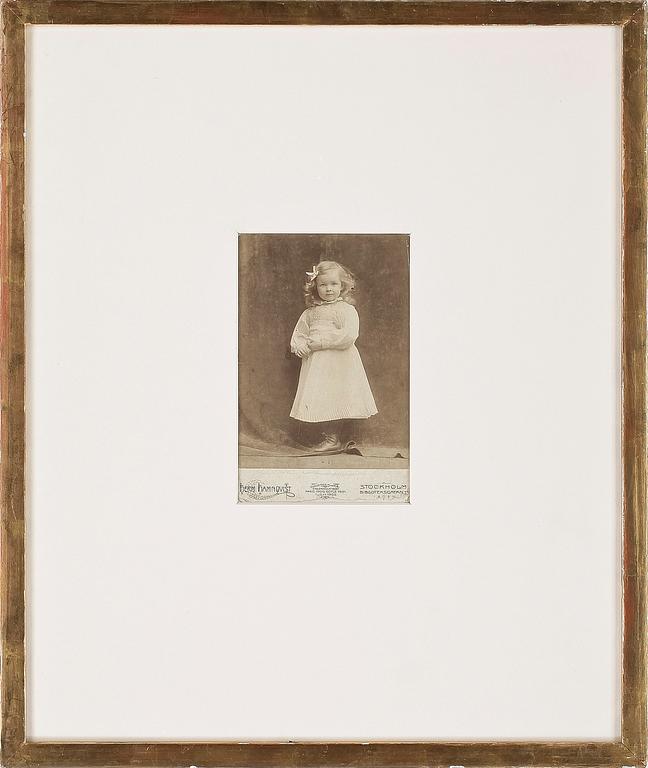 HERMAN HAMNQVIST, fotografi, föreställande Anne Marie Strindberg.