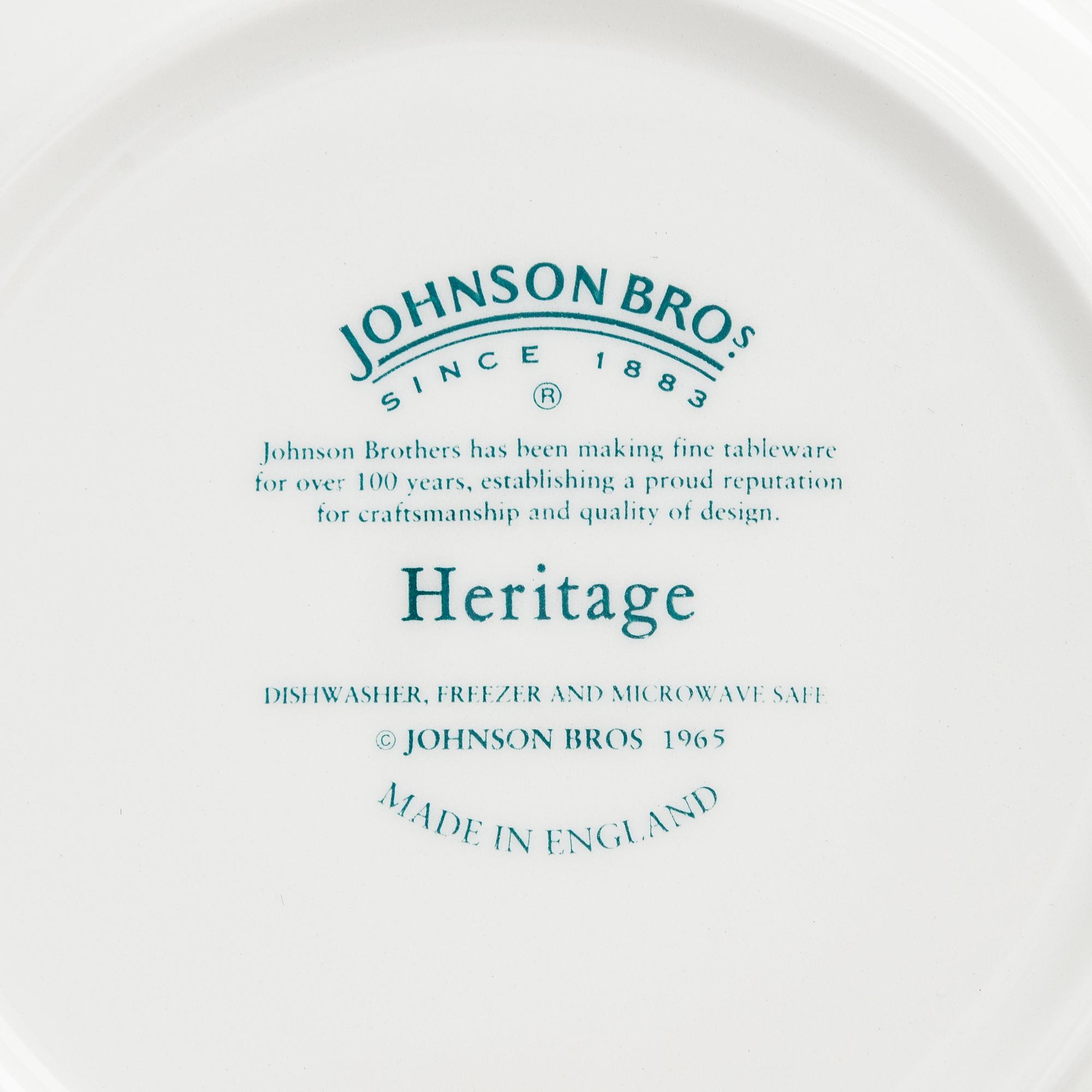 Johnson Bros, ruoka-astiasto "Heritage", 47 osaa, kivitavaraa. Englanti.