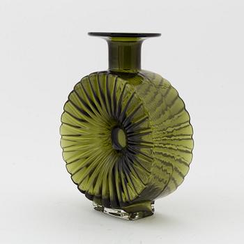 Helena Tynell, flaska "Solflaskan" Riihimäen Lasi Oy. I produktion 1964-1974.