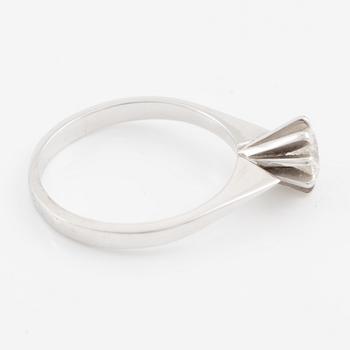 Ring, 18K vitguld med briljantslipad diamant 0.85 ct enligt gravyr.