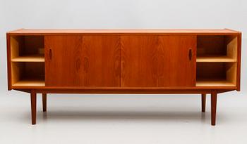 SIDEBOARD, "Trio", Nils Jonsson, Troeds, 1900-talets andra hälft.
